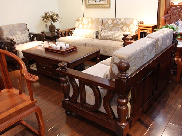 山東實(shí)木家具
