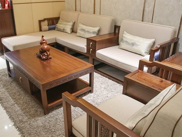 新中式實(shí)木家具能有什么特點(diǎn)呢?